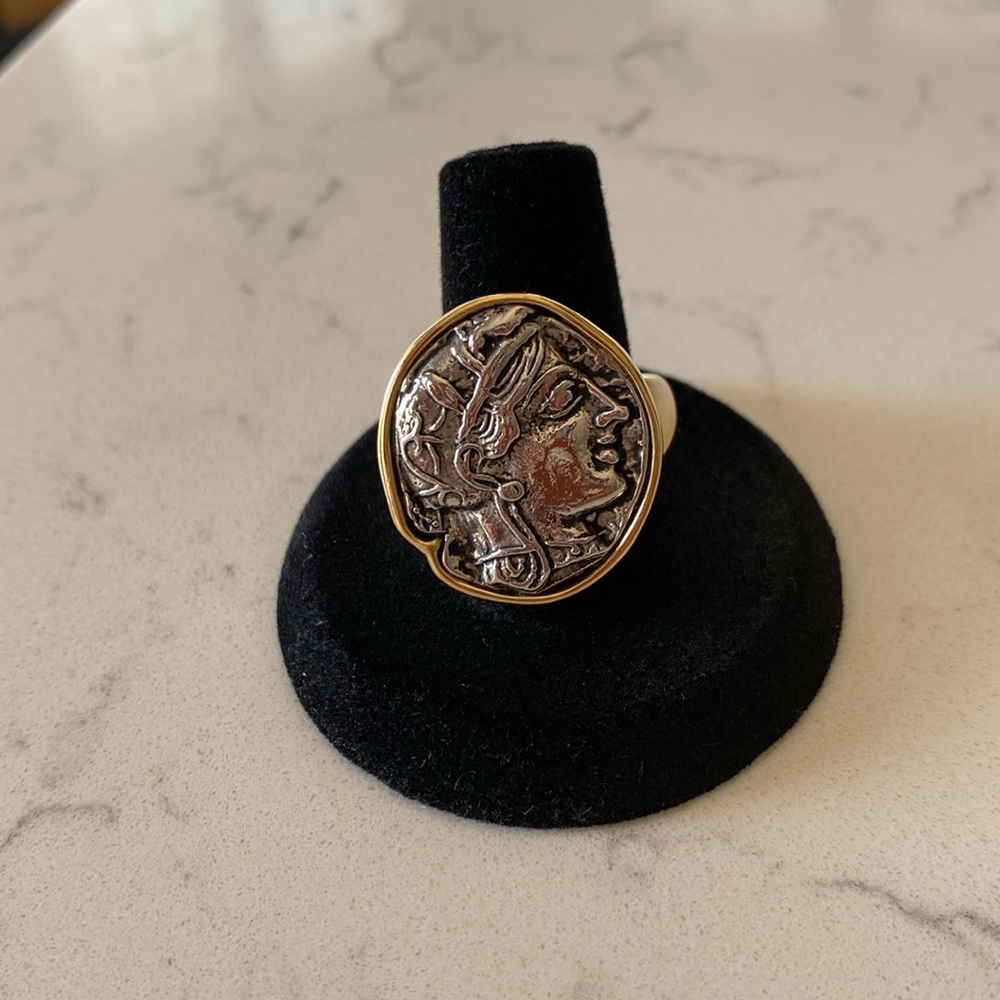 Cameo Ring Size 8 excellent condition